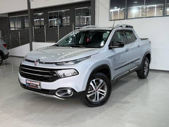 FIAT TORO 2.0 16V TURBO DIESEL VOLCANO 4WD AT9 FIAT TORO 2.0 16V TURBO DIESEL VOLCANO 4WD AT9